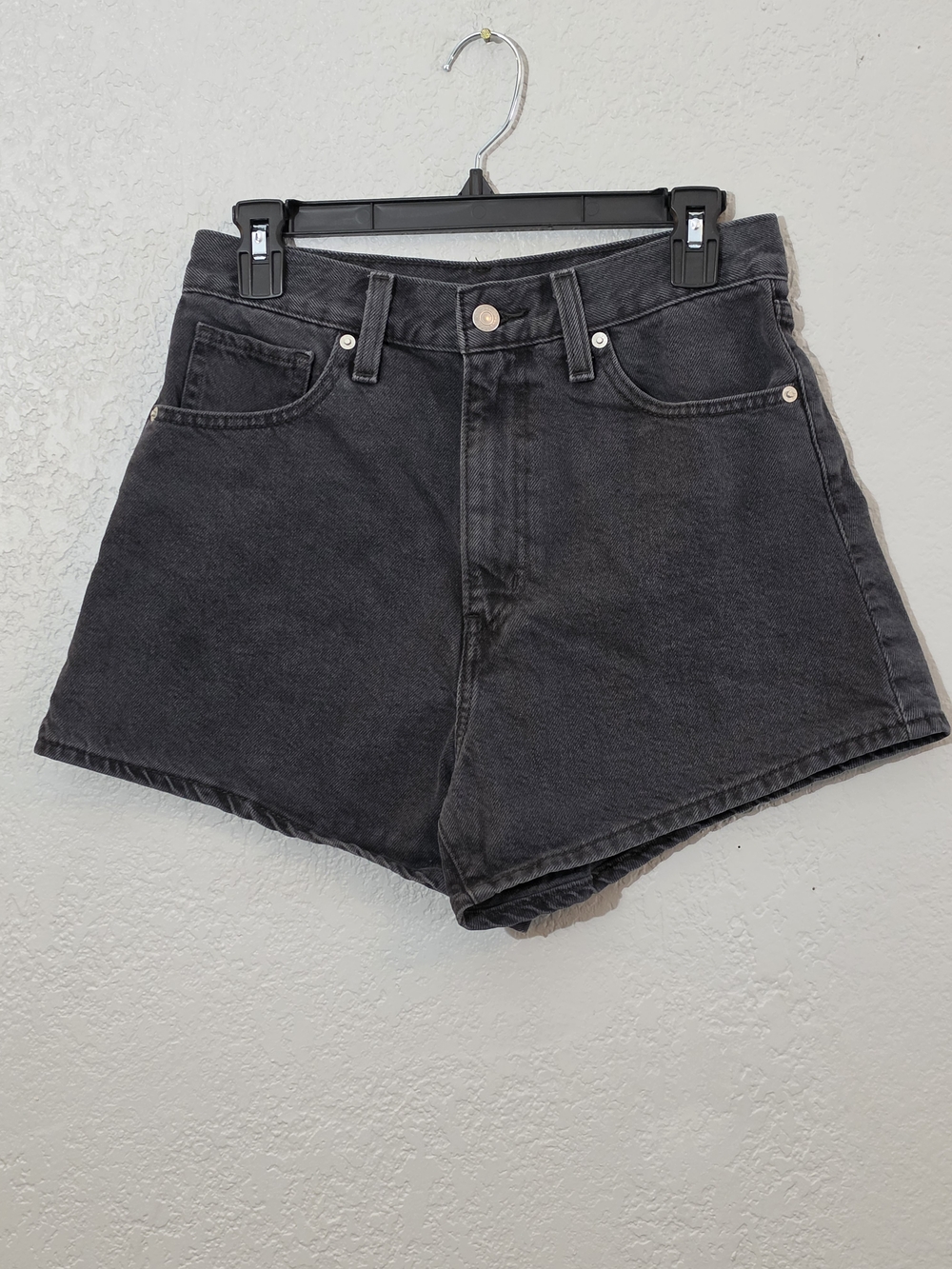 Levi's High Waisted Mom Shorts Womens 28 Black 100% Cotton Denim